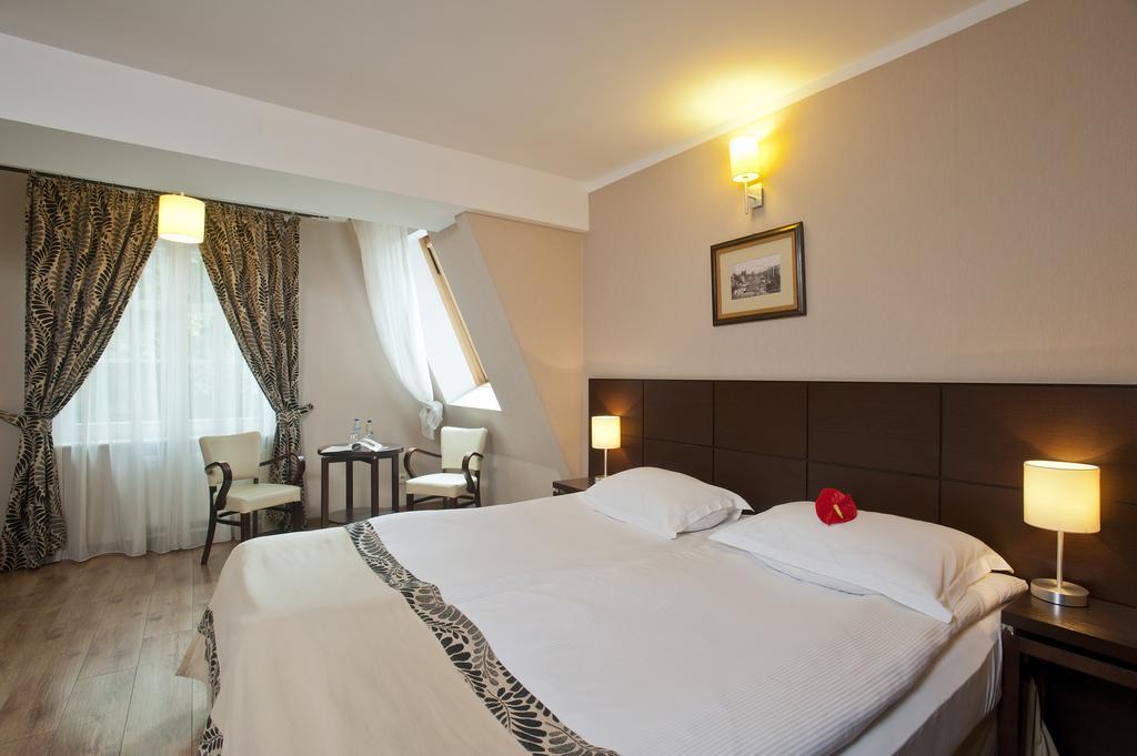 Hotel Bonum Old Town Gdansk Oda fotoğraf